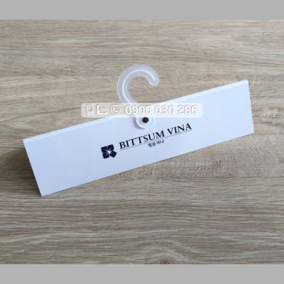 In ấn bảng treo mẫu vải Công ty Bittsum Vina